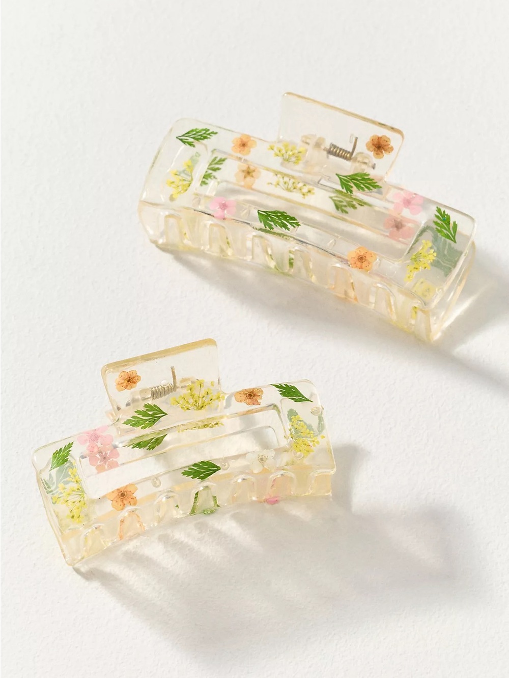 Anthropologie Pressed Flowers Claw Clips, Set of 2 - NWT - Pink